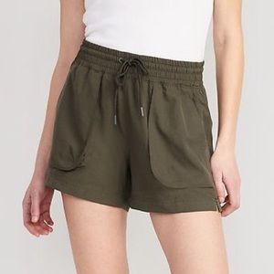 Old Navy StretchTech Shorts 4in inseam size XL